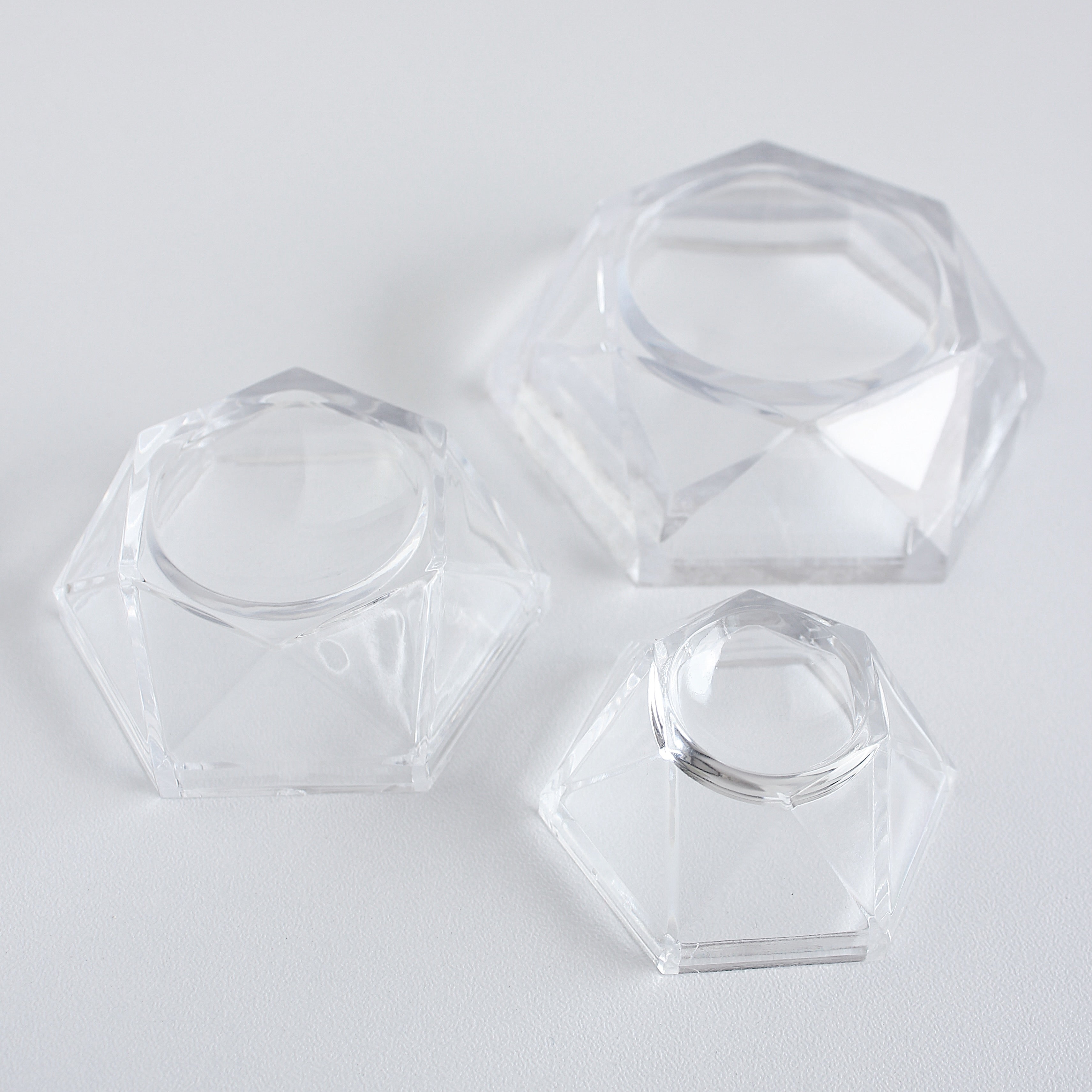 Acrylic Sphere Stand