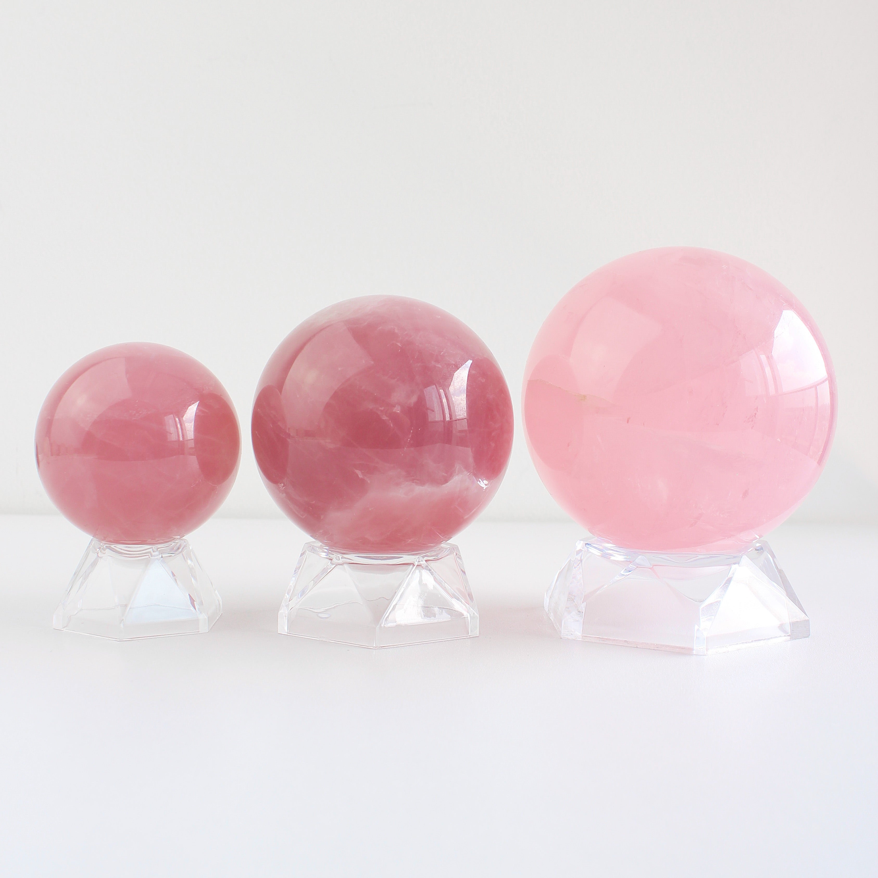 Acrylic Sphere Stand