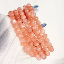 Load image into Gallery viewer, Premium Peach Moonstone Bracelet
