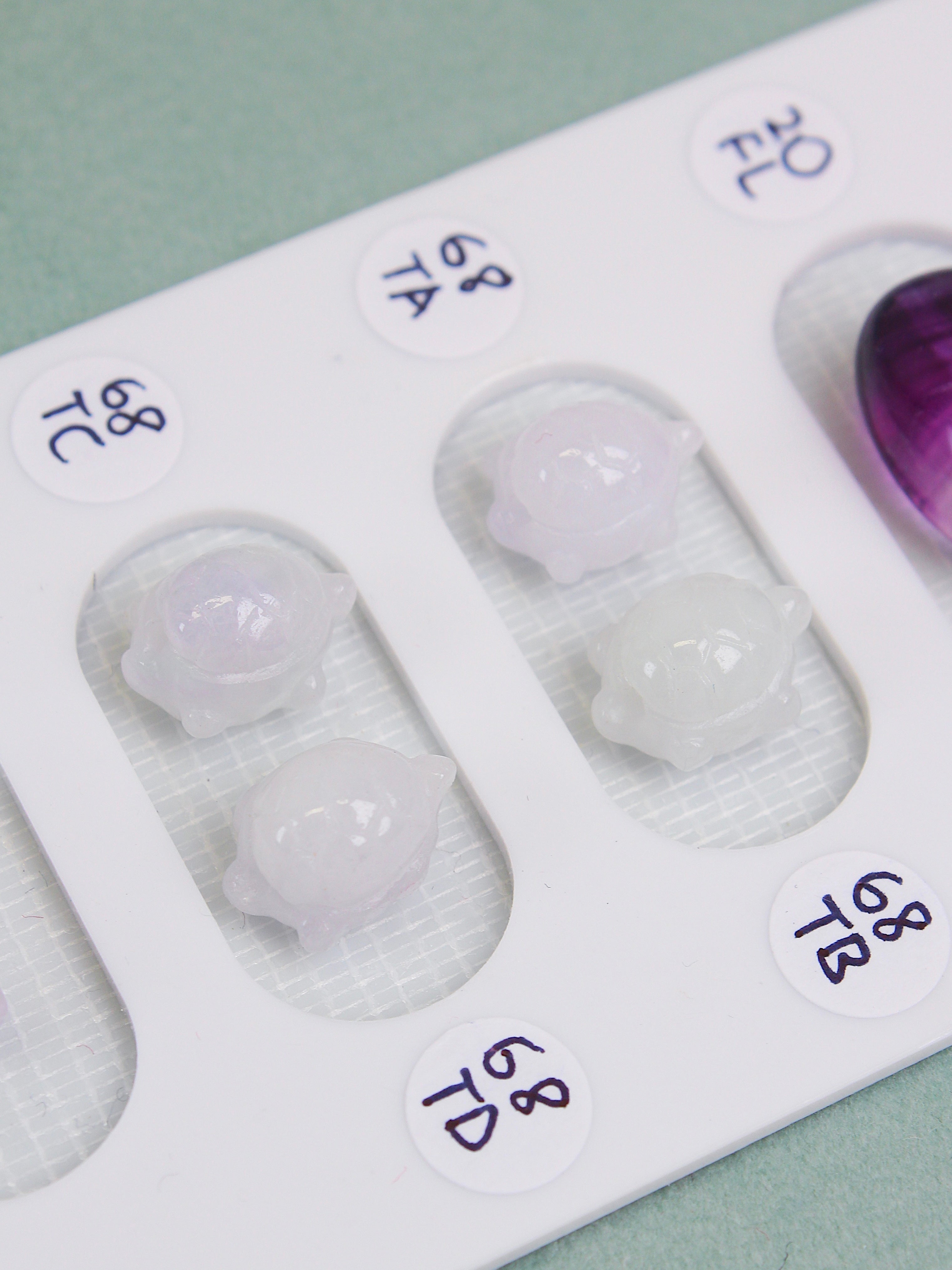 Lavender Jadeite Rose/Turtle Bead