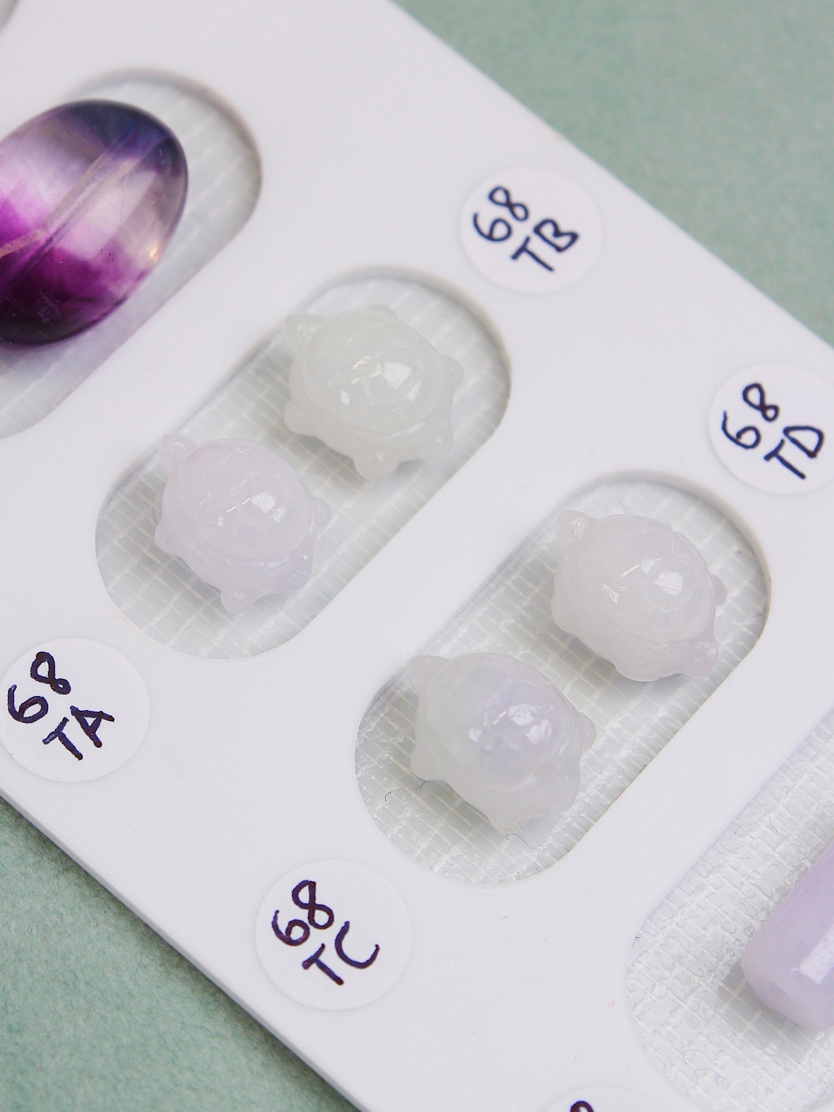 Lavender Jadeite Rose/Turtle Bead