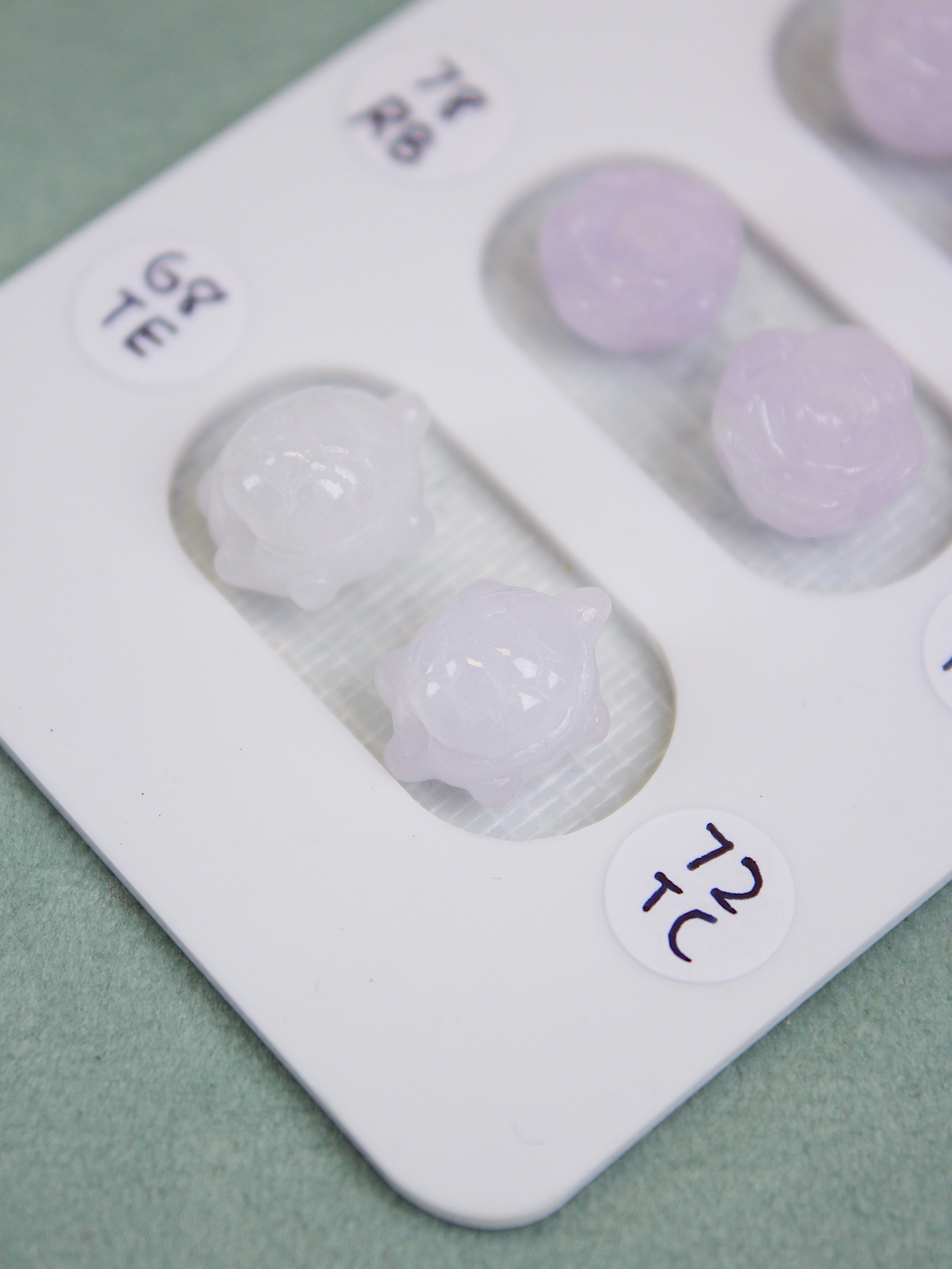 Lavender Jadeite Rose/Turtle Bead