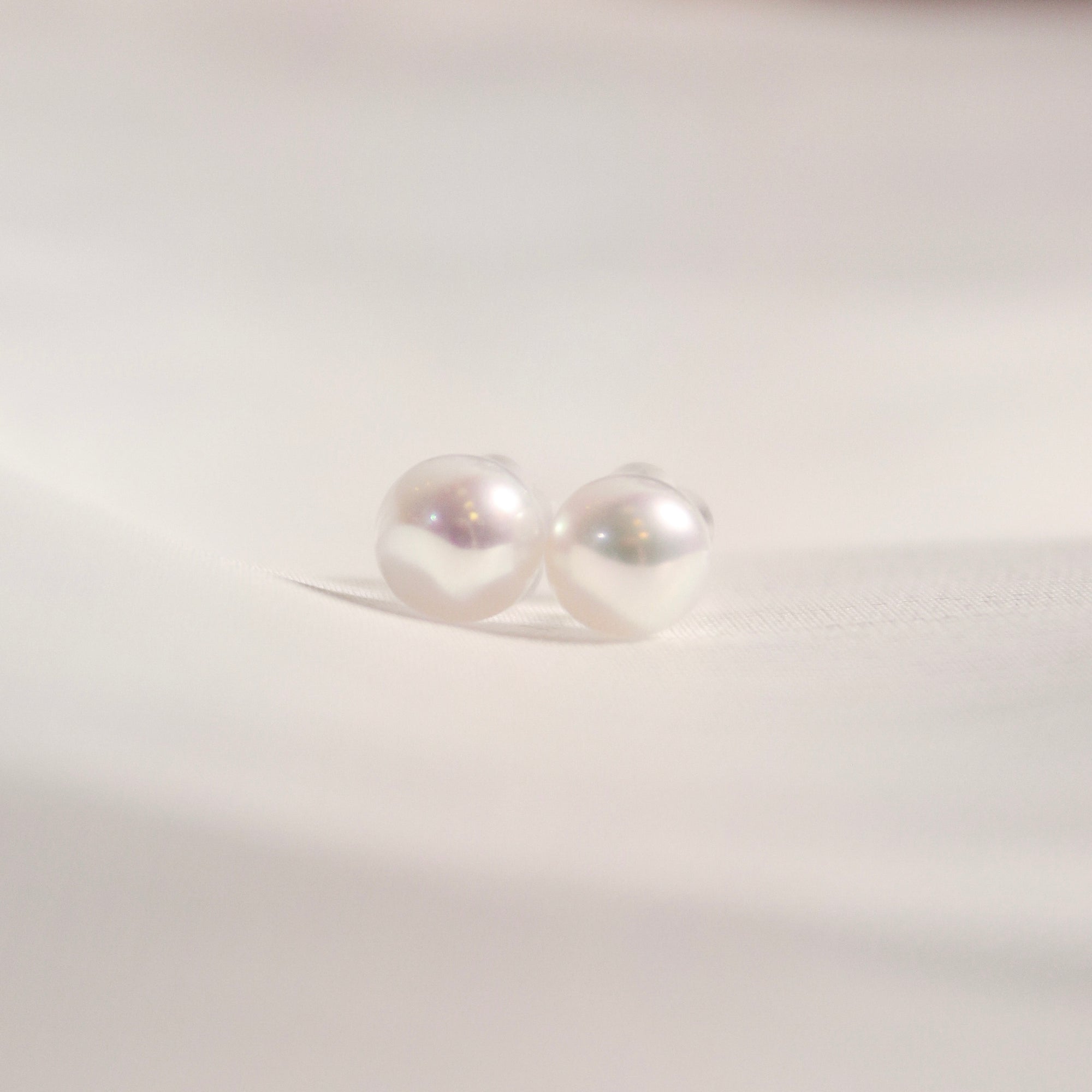 Freshwater Pearl Ear Studs