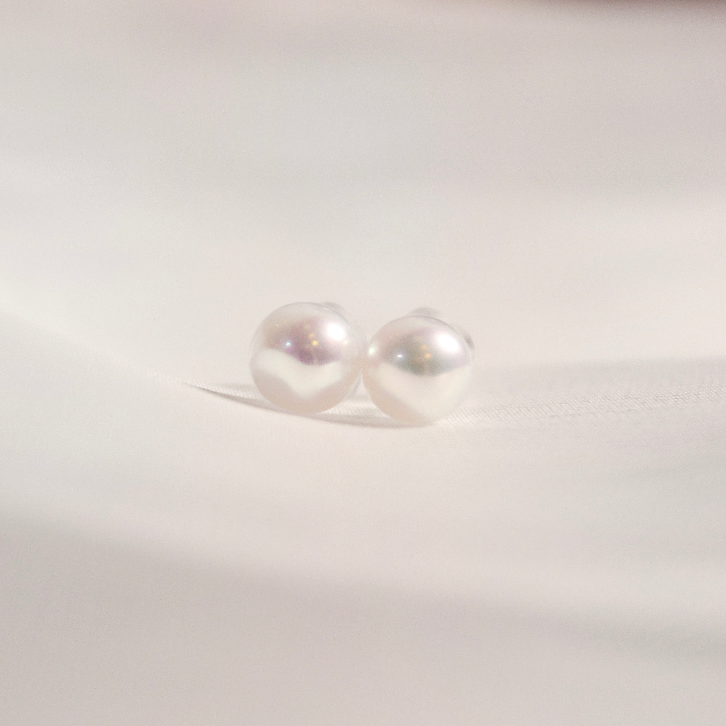 Freshwater Pearl Ear Studs