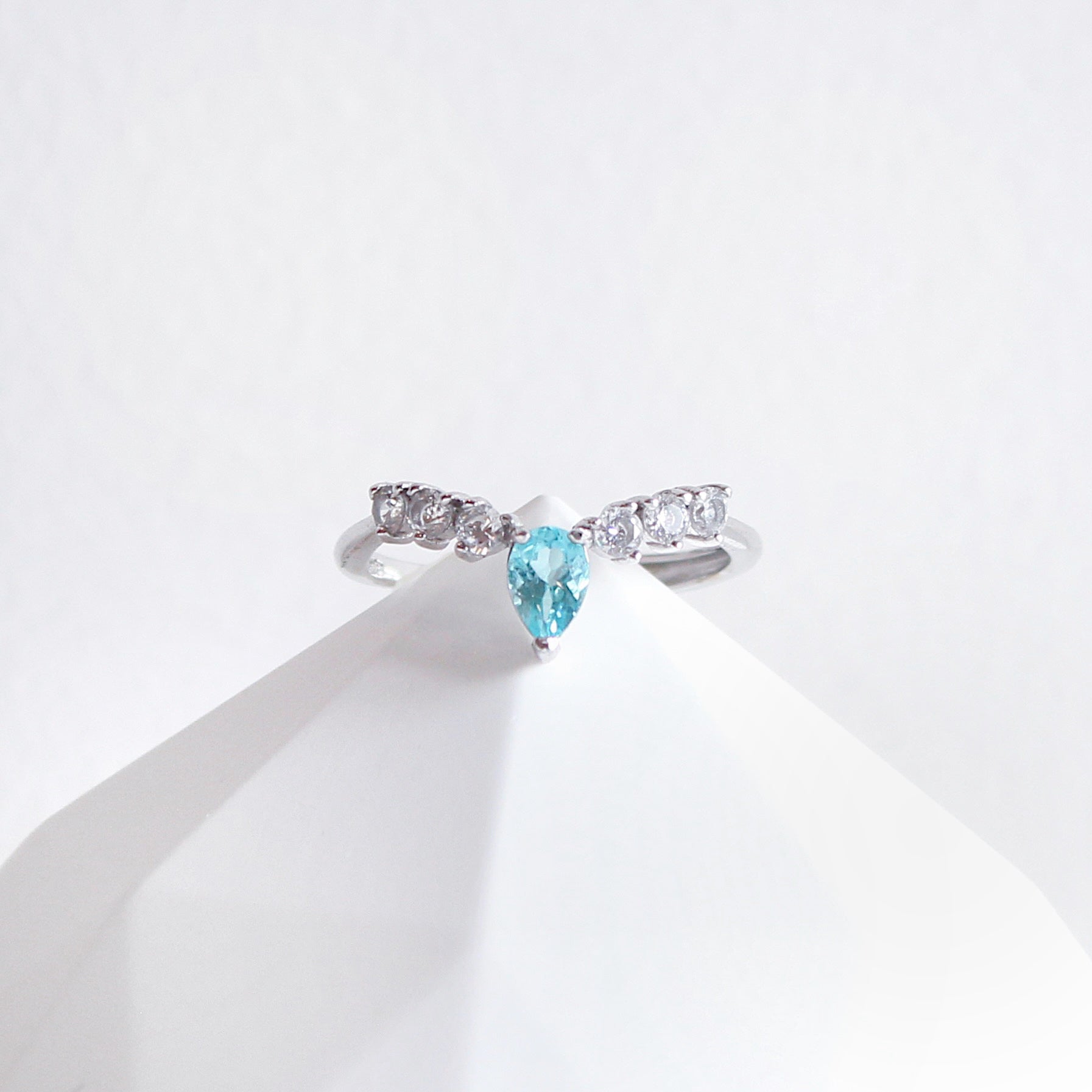 Apatite Lumina Ring