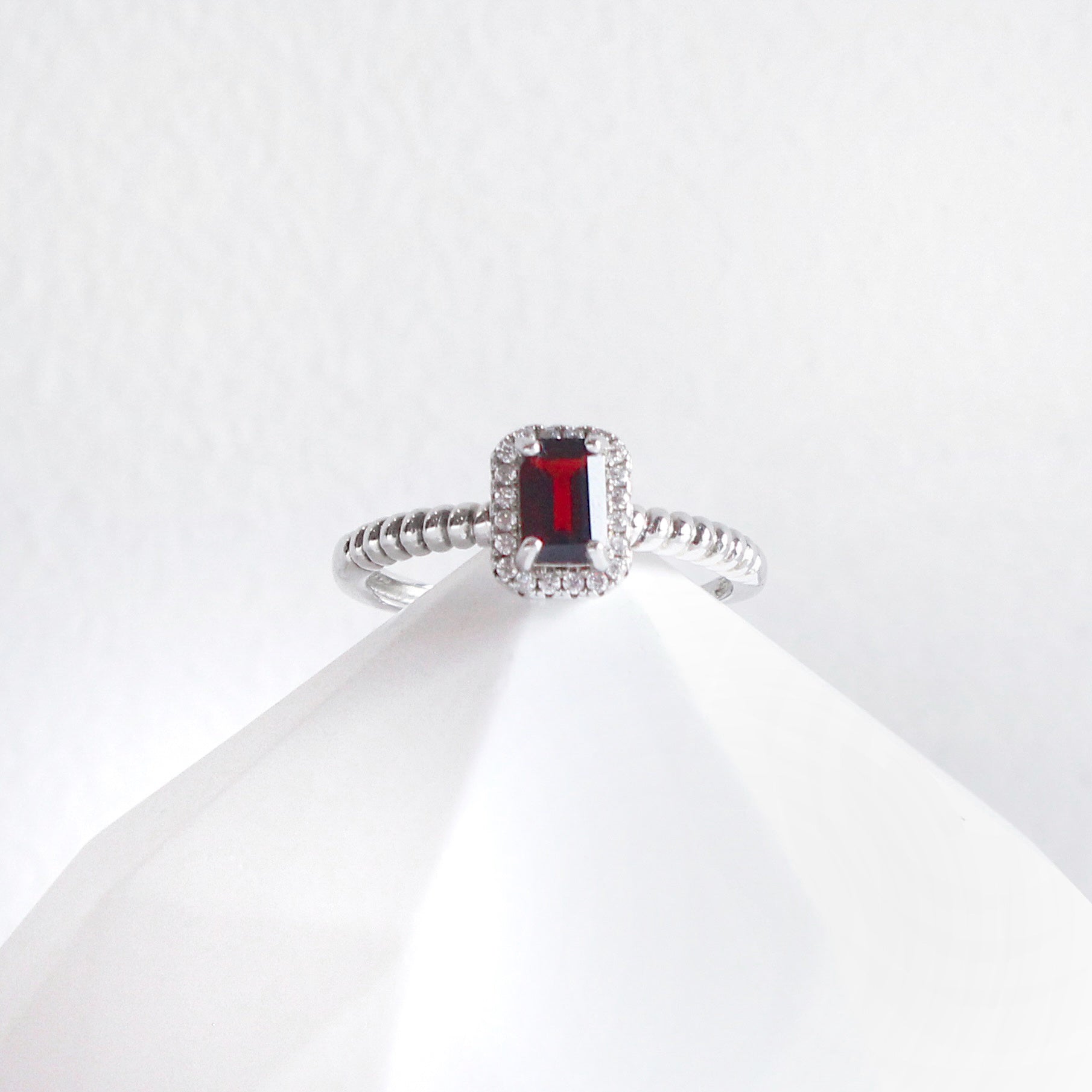 Garnet Dazzle Ring
