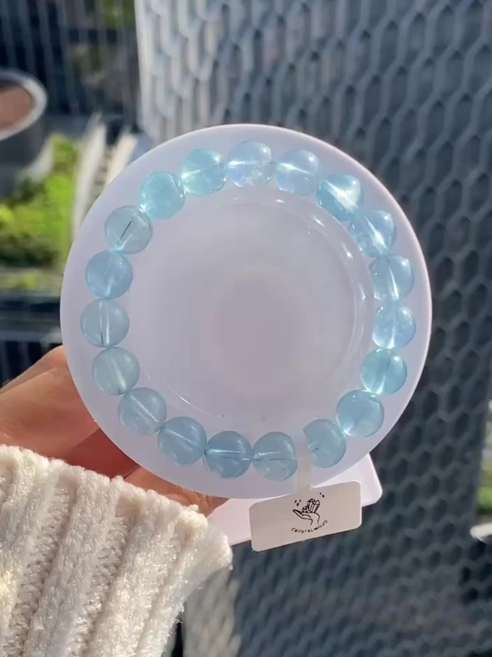 Ultra Collector's Glassy Aquamarine Bracelet