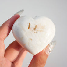 Load image into Gallery viewer, Scolecite Puffy Heart 19SD
